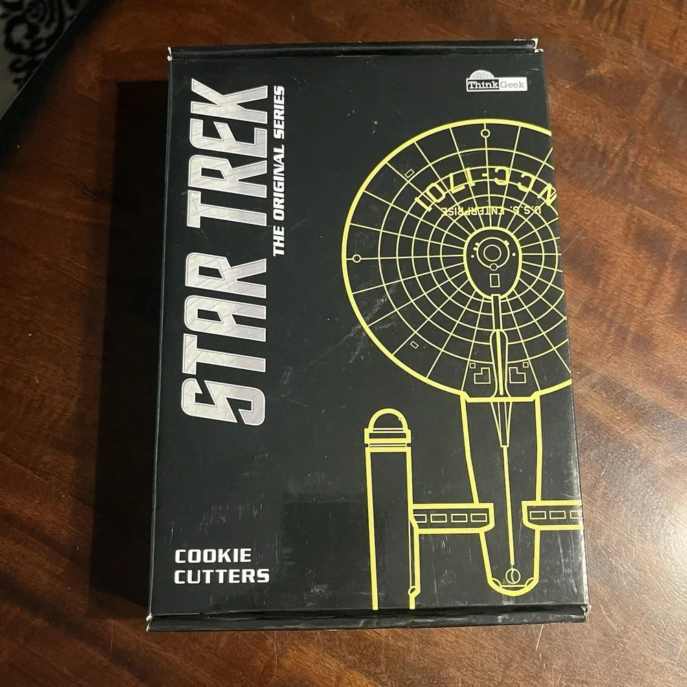Vintage Star Trek The Original Series Cookie Cutter Set – 5 Piece ThinkGeek 2012